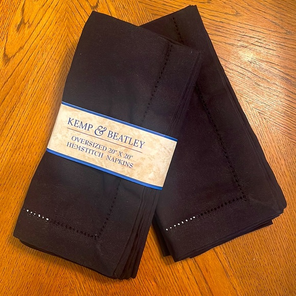 Set of 8 Black Hemstitch Oversized Napkins - Picture 1 of 3